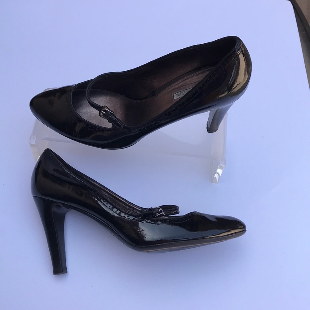 Via Spiga 4” heels pre owned SZ 10 M